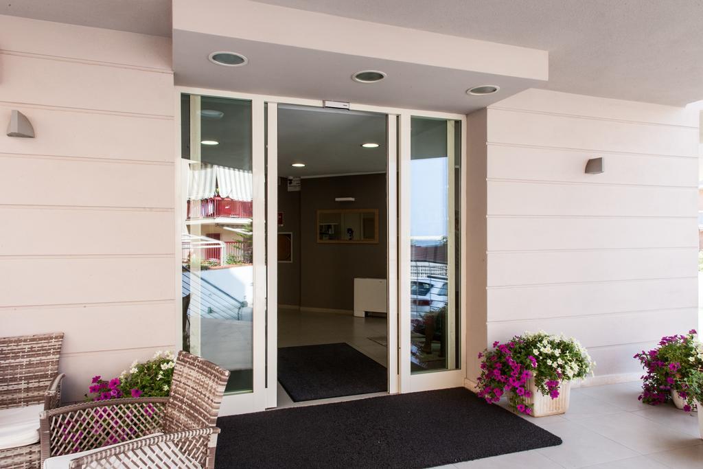 Alma Di Alghero Hotel Exterior photo